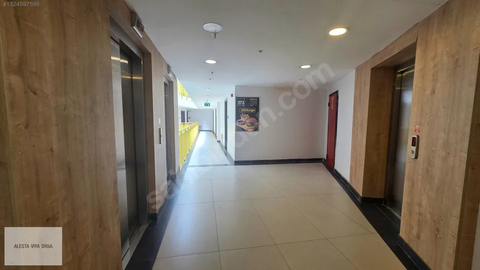 Coordinat Suits Bornova'da büyük tip eşyalı 1+1 satılık daire, fotoğraf 2
