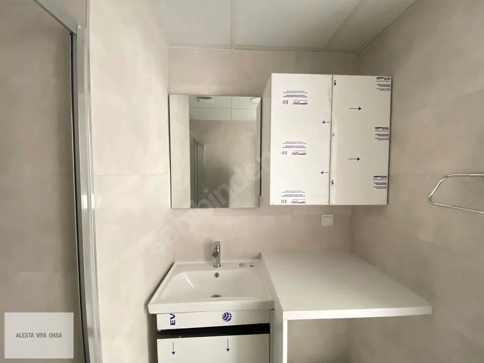 Çiğli Golden Park Sitesi'nde havuz cepheli 1+1 satılık daire, fotoğraf 39