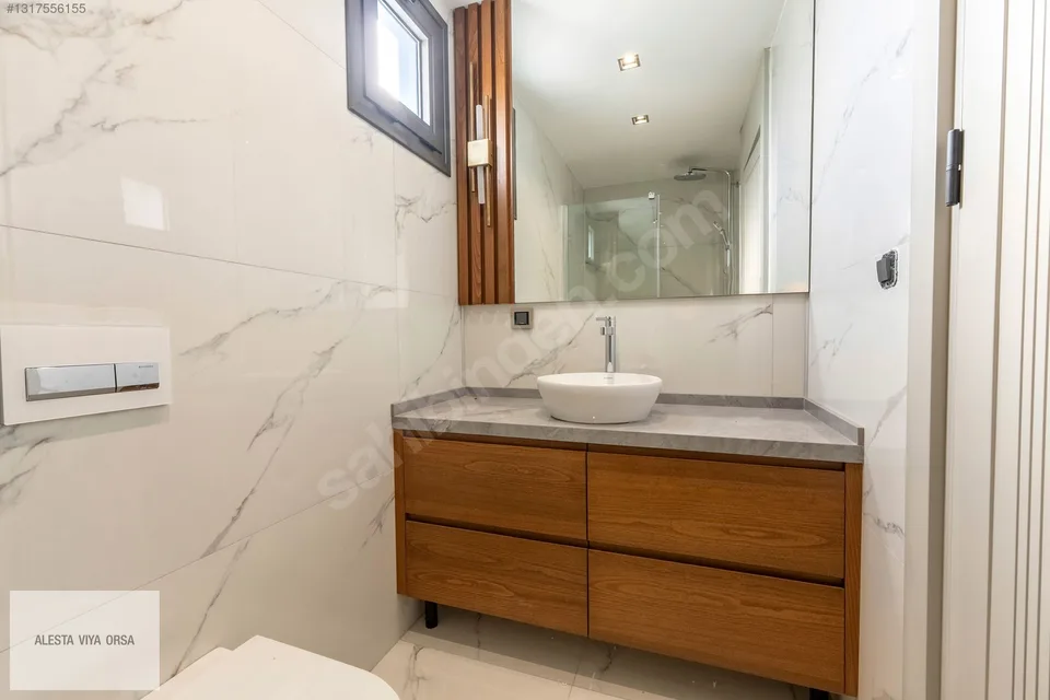 Alaçatı'da özel havuzlu, modern mimarili 3+1 villa, fotoğraf 32