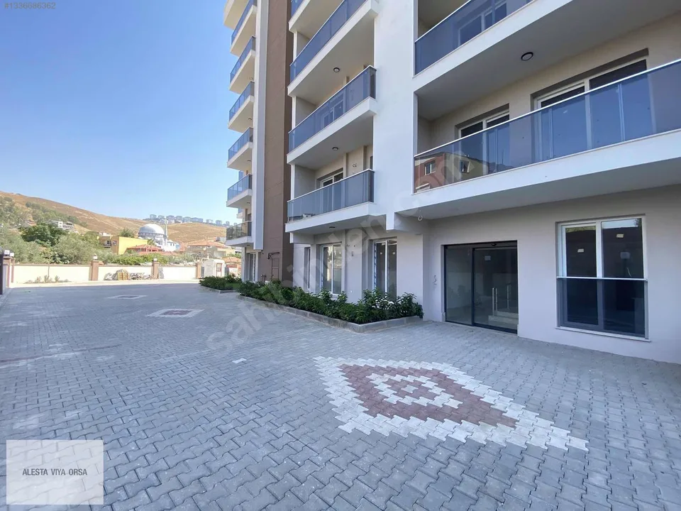 Çiğli Golden Park Sitesi'nde havuz cepheli 1+1 satılık daire, fotoğraf 10