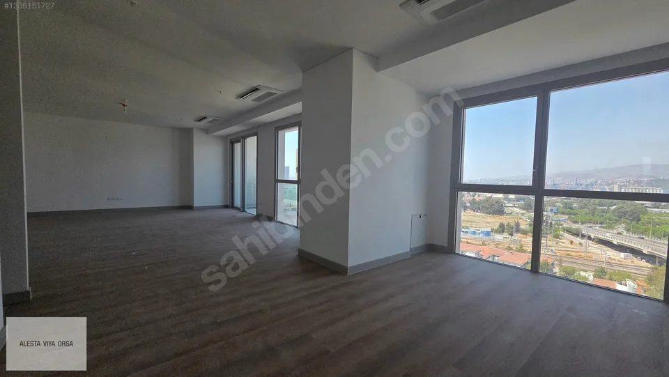 Megapol İzmir'de deniz manzaralı yarım kat ofis, fotoğraf 13
