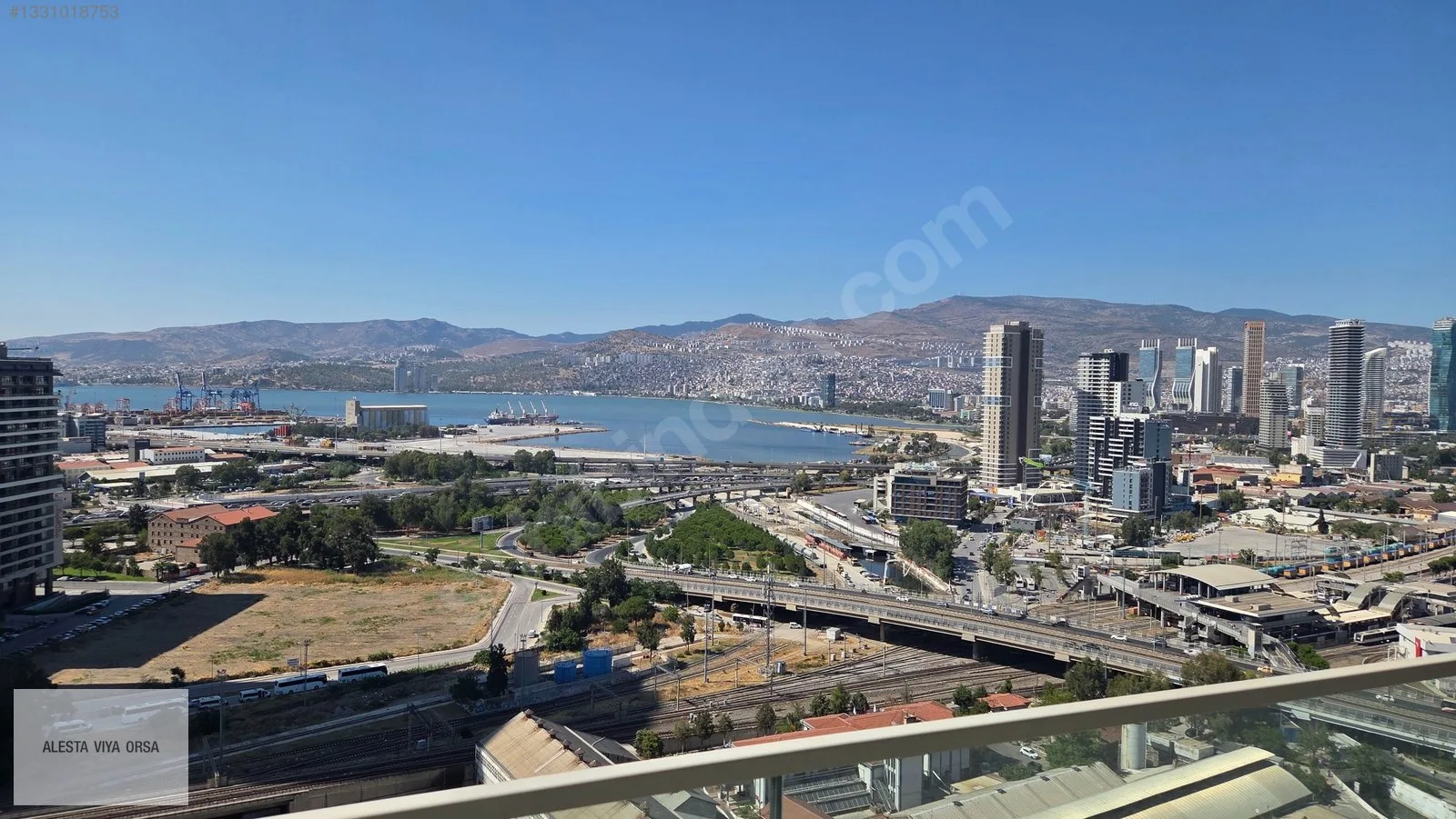 Megapol İzmir'de 21. katta manzaralı 1+1 home ofis, fotoğraf 1