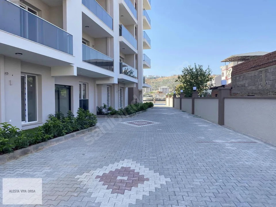 Çiğli Golden Park Sitesi'nde havuz cepheli 1+1 satılık daire, fotoğraf 12