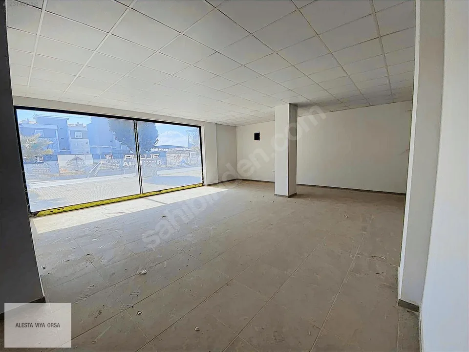 Menderes Görece'de cadde üzerinde 277 m² dükkan, fotoğraf 15