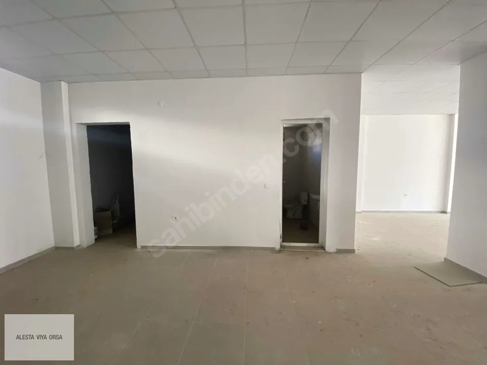 Menderes Görece'de cadde üzerinde 277 m² dükkan, fotoğraf 12