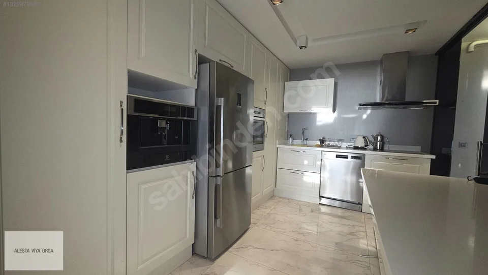 Alsancak 1. Kordon'da eşyalı 2+1 kiralık daire, fotoğraf 13
