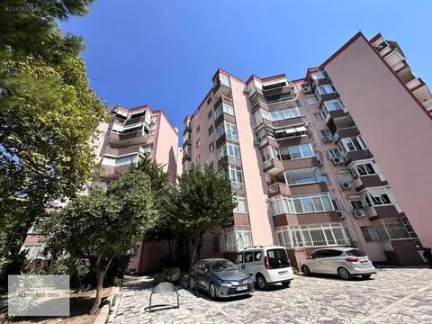 Mansuroğlu'nda eşyalı 3+1 kiralık daire, fotoğraf 2