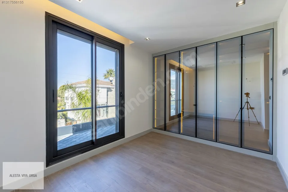Alaçatı'da özel havuzlu, modern mimarili 3+1 villa, fotoğraf 35