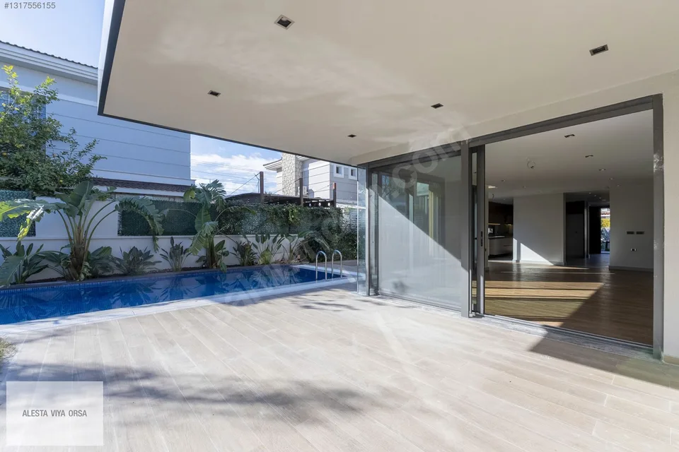 Alaçatı'da özel havuzlu, modern mimarili 3+1 villa, fotoğraf 20