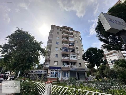 Bayraklı Osmangazi'de Özlem Sitesi'nde 3+1 kiralık daire, fotoğraf 1
