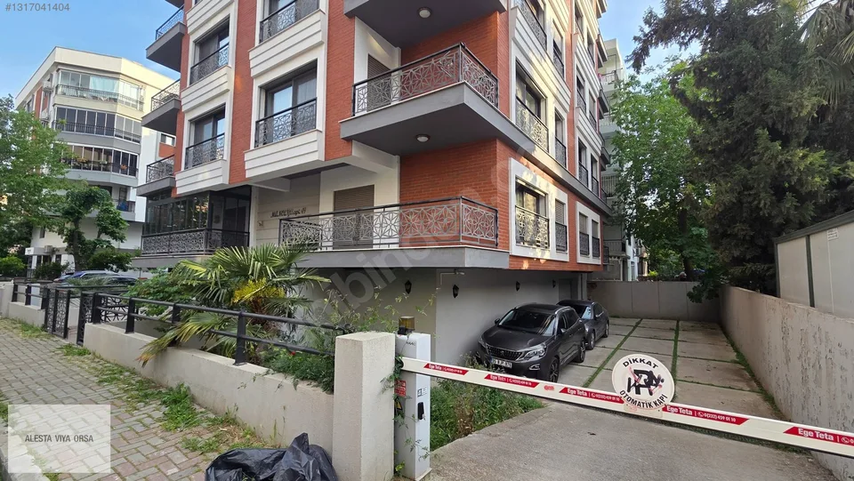 Bostanlı'da otoparklı binada ebeveyn banyolu 3+1 daire, fotoğraf 21