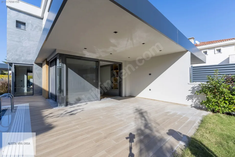 Alaçatı'da özel havuzlu, modern mimarili 3+1 villa, fotoğraf 21