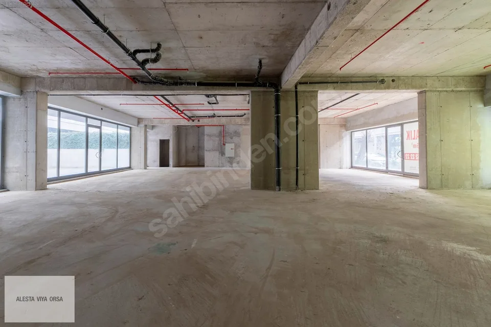 Alsancak'ta Hilton karşısında bahçe kullanımlı 265 m² dükkan, fotoğraf 32