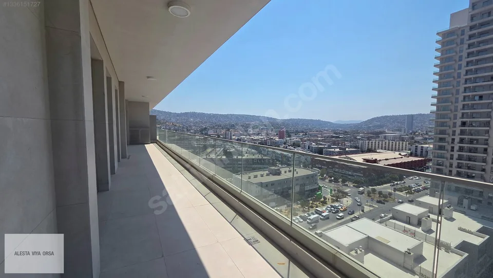 Megapol İzmir'de deniz manzaralı yarım kat ofis, fotoğraf 30