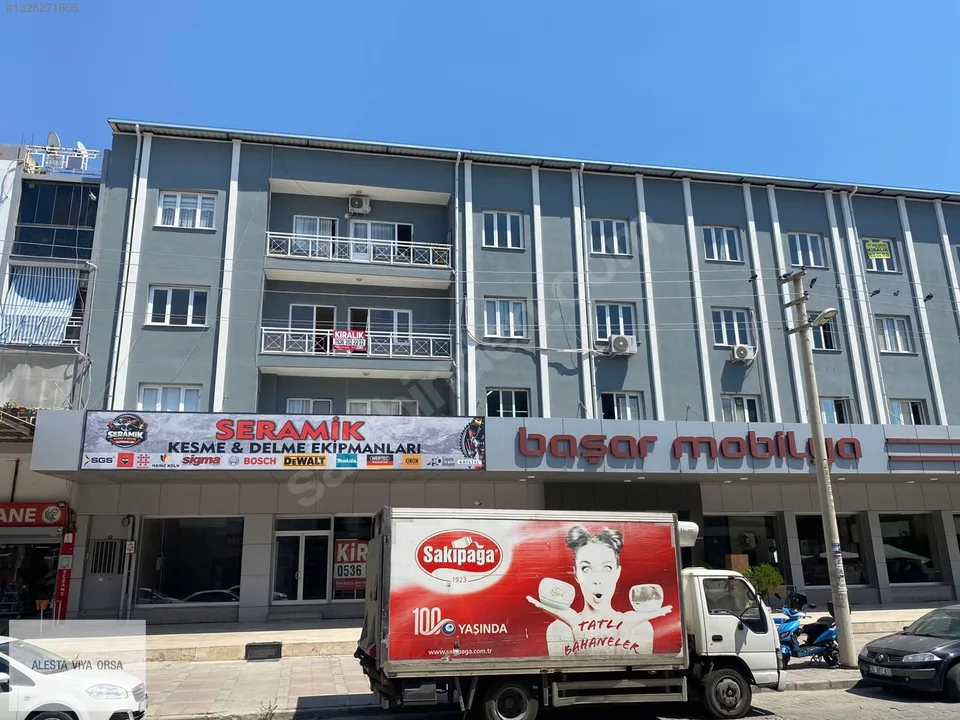 Çamdibi'nde pazar yeri karşısında 3+1 kiralık daire, fotoğraf 4