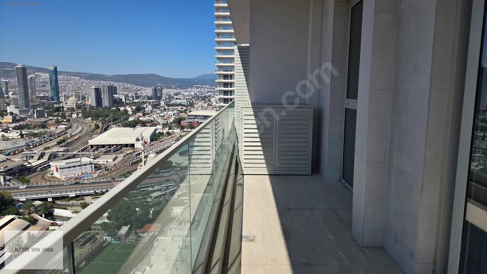 Megapol İzmir'de 21. katta manzaralı 1+1 home ofis, fotoğraf 28