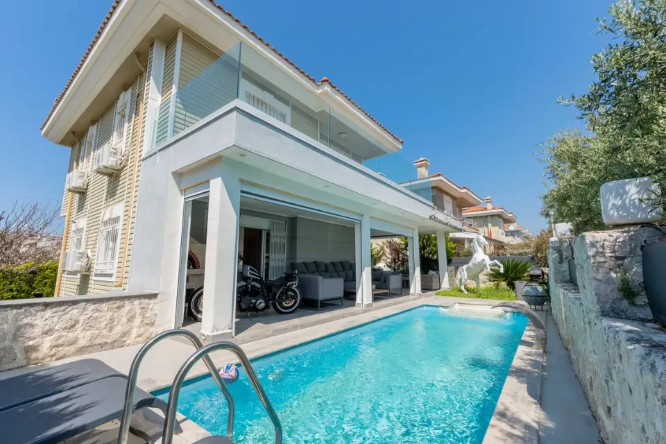Seferihisar Akarca'da denize yakın, özel havuzlu eşyalı villa, fotoğraf 11