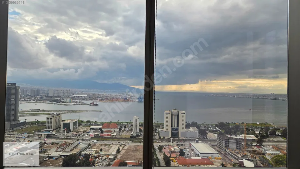 Folkart Towers A Kule'de 30. katta deniz manzaralı ofis, fotoğraf 12