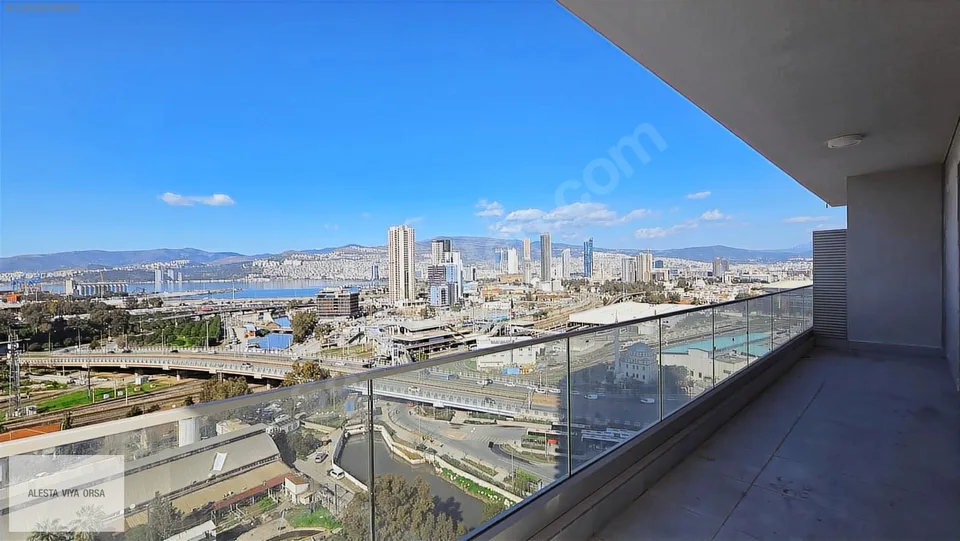 Megapol İzmir F Kule'de 12. katta 270 m² balkonlu ofis, fotoğraf 3