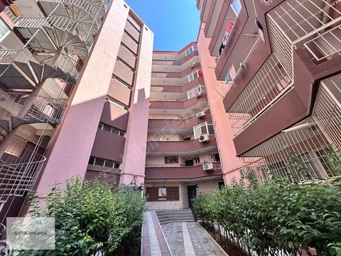 Mansuroğlu'nda eşyalı 3+1 kiralık daire, fotoğraf 1