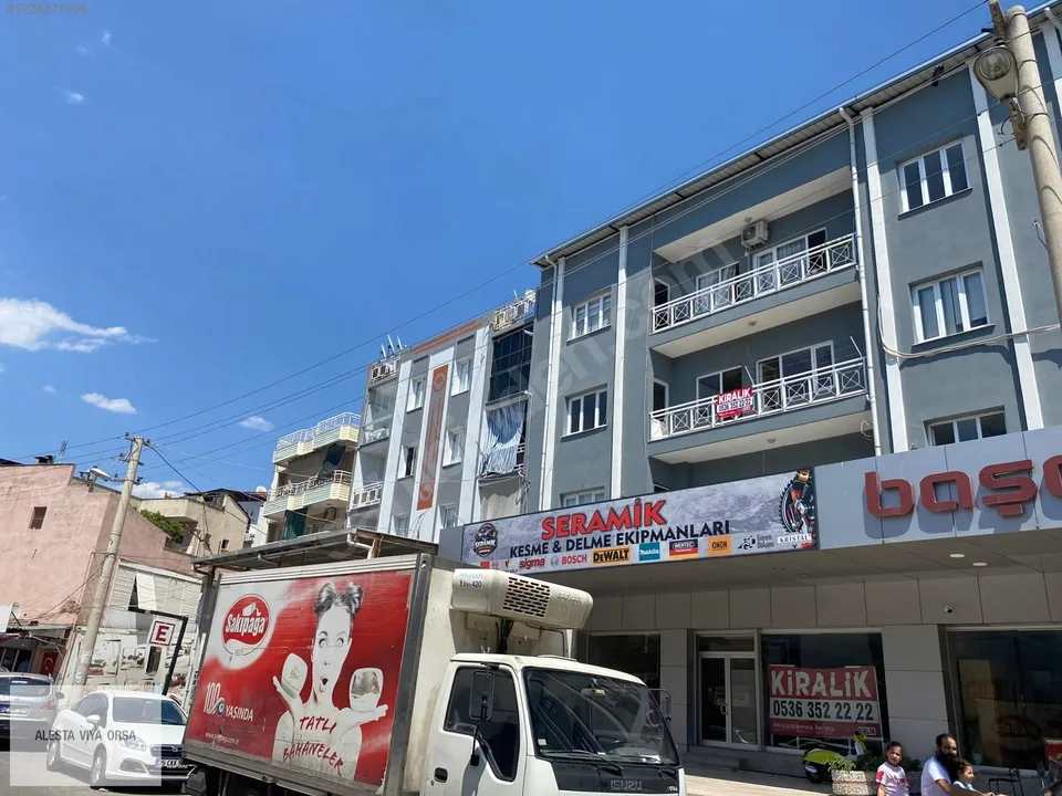 Çamdibi'nde pazar yeri karşısında 3+1 kiralık daire, fotoğraf 3