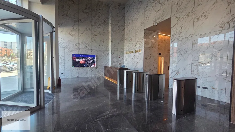 Megapol İzmir'de 21. katta manzaralı 1+1 home ofis, fotoğraf 5