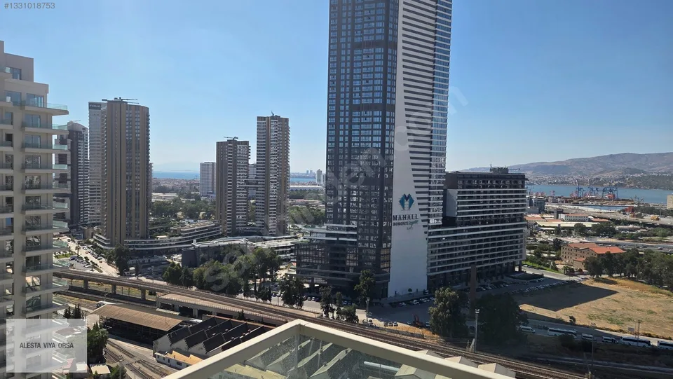 Megapol İzmir'de 21. katta manzaralı 1+1 home ofis, fotoğraf 2