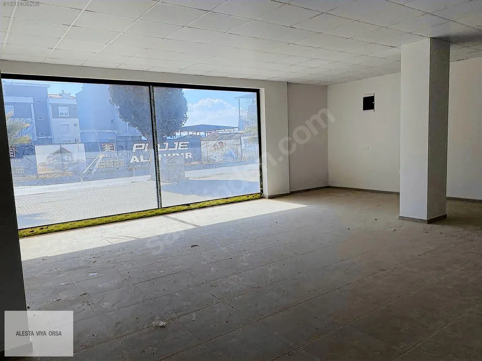 Menderes Görece'de cadde üzerinde 277 m² dükkan, fotoğraf 14