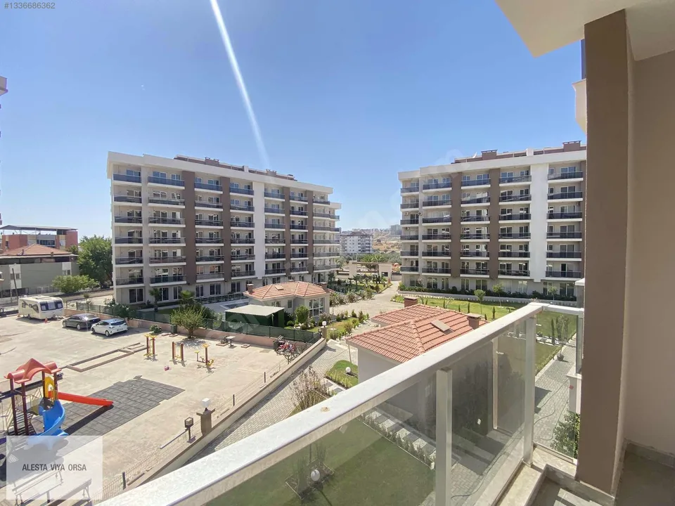 Çiğli Golden Park Sitesi'nde havuz cepheli 1+1 satılık daire, fotoğraf 19