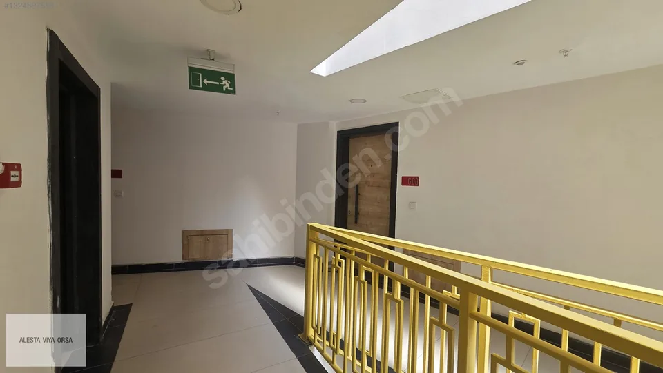 Coordinat Suits Bornova'da büyük tip eşyalı 1+1 satılık daire, fotoğraf 4