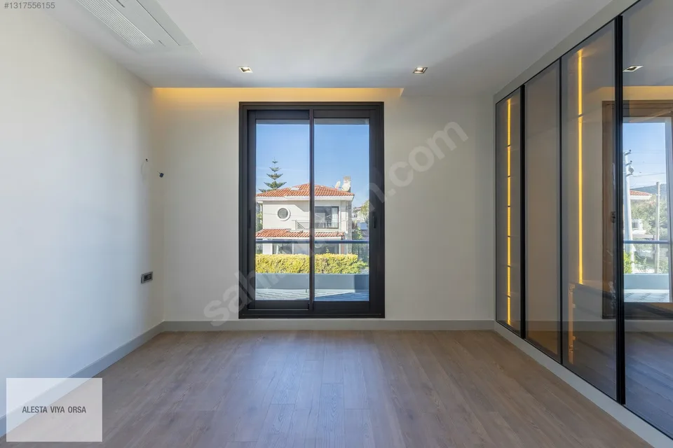 Alaçatı'da özel havuzlu, modern mimarili 3+1 villa, fotoğraf 34