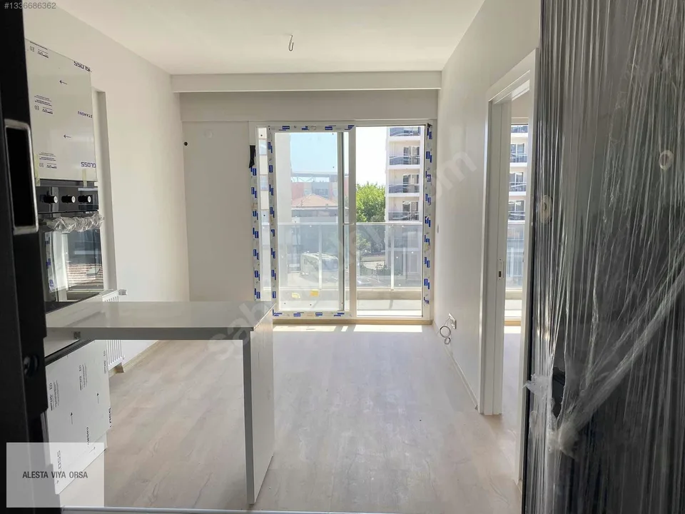 Çiğli Golden Park Sitesi'nde havuz cepheli 1+1 satılık daire, fotoğraf 15