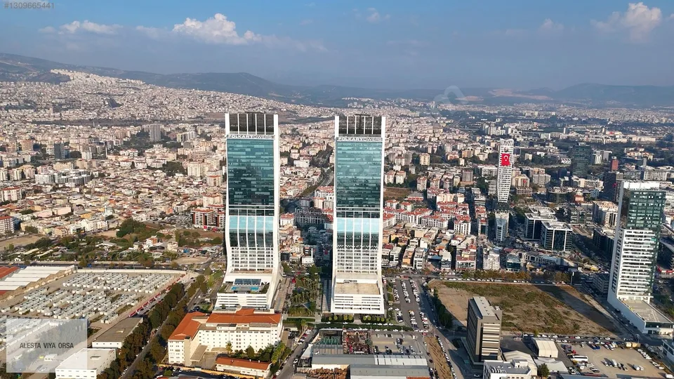 Folkart Towers A Kule'de 30. katta deniz manzaralı ofis, fotoğraf 3
