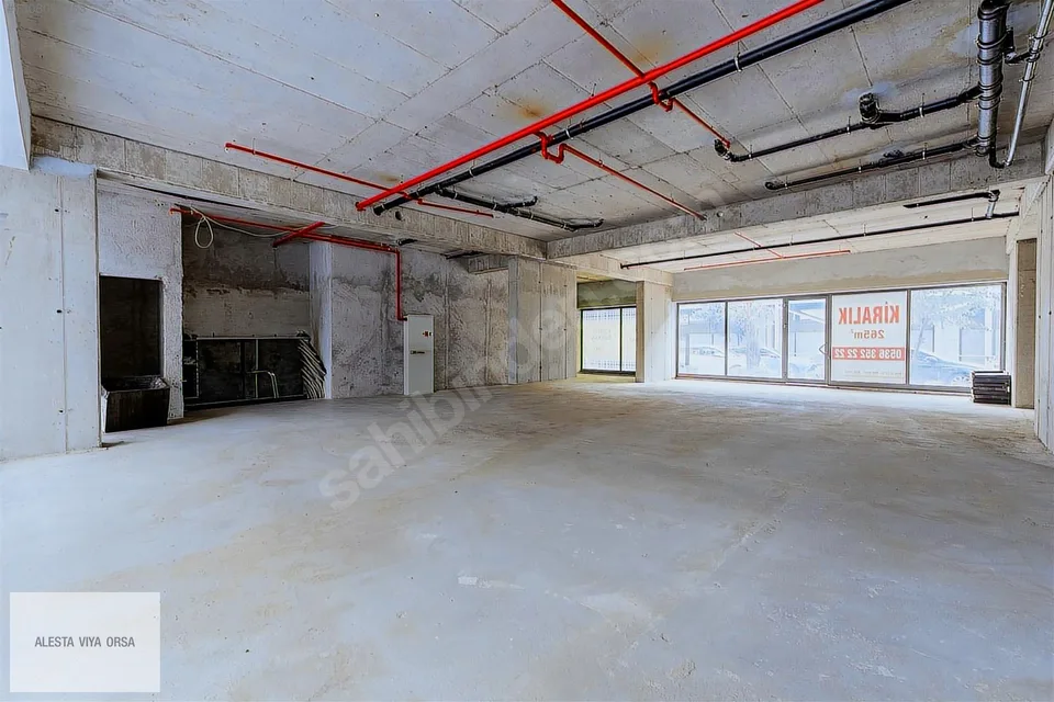 Alsancak'ta Hilton karşısında bahçe kullanımlı 265 m² dükkan, fotoğraf 29