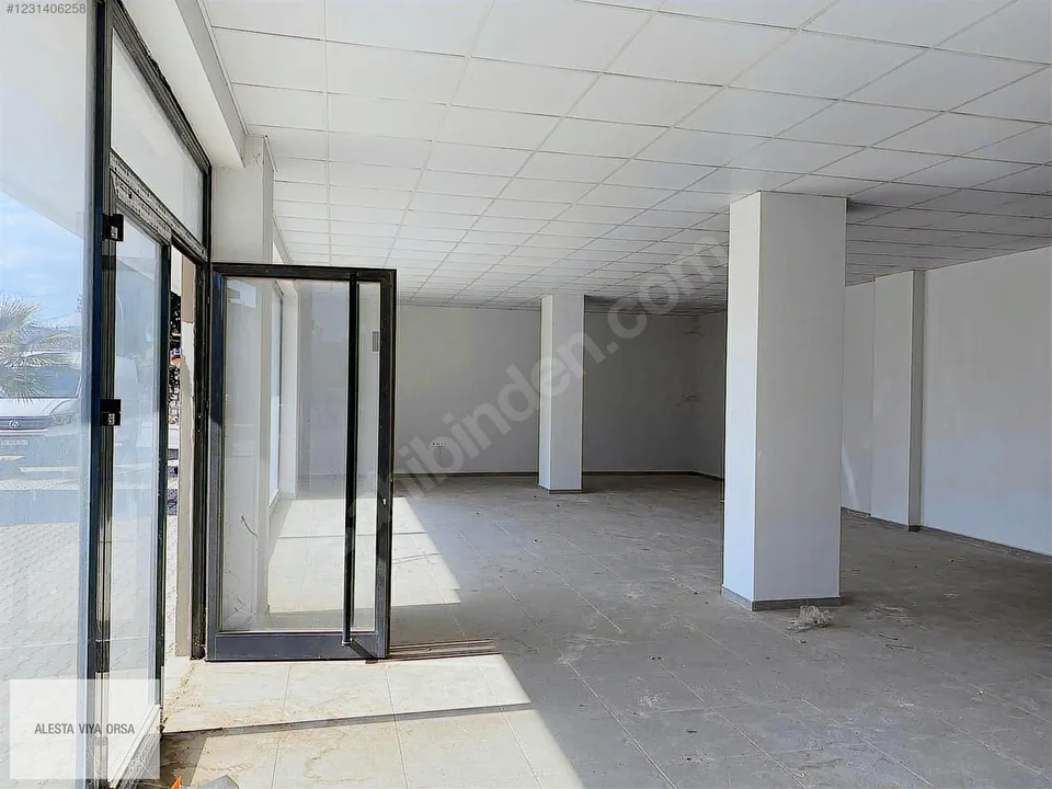 Menderes Görece'de cadde üzerinde 277 m² dükkan, fotoğraf 8