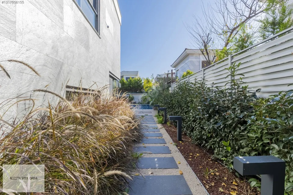 Alaçatı'da özel havuzlu, modern mimarili 3+1 villa, fotoğraf 25