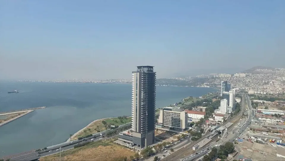Ege Perla'da 20. katta 184 m² kiralık ofis, fotoğraf 1