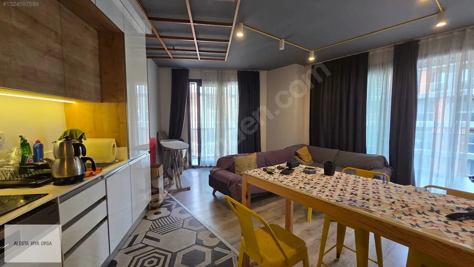 Coordinat Suits Bornova'da büyük tip eşyalı 1+1 satılık daire, fotoğraf 9