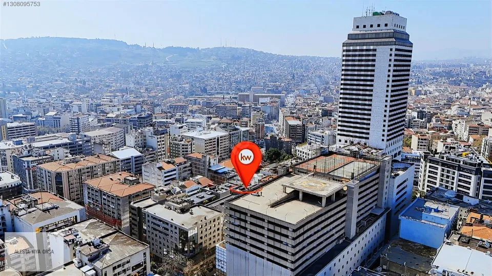 Alsancak'ta Hilton karşısında bahçe kullanımlı 265 m² dükkan, fotoğraf 9