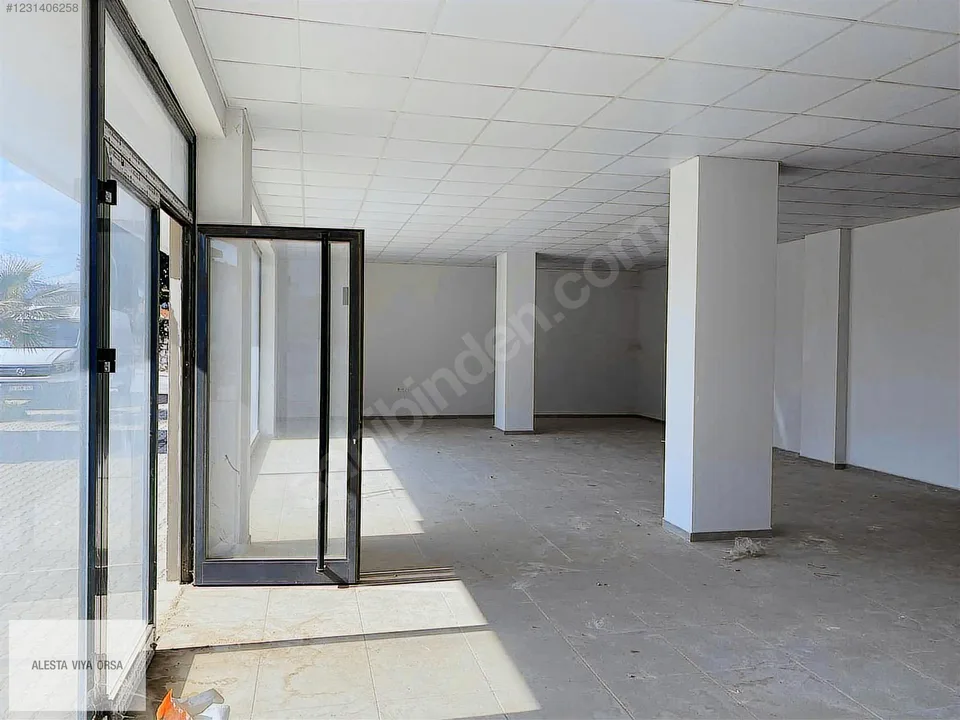 Menderes Görece'de cadde üzerinde 277 m² dükkan, fotoğraf 7